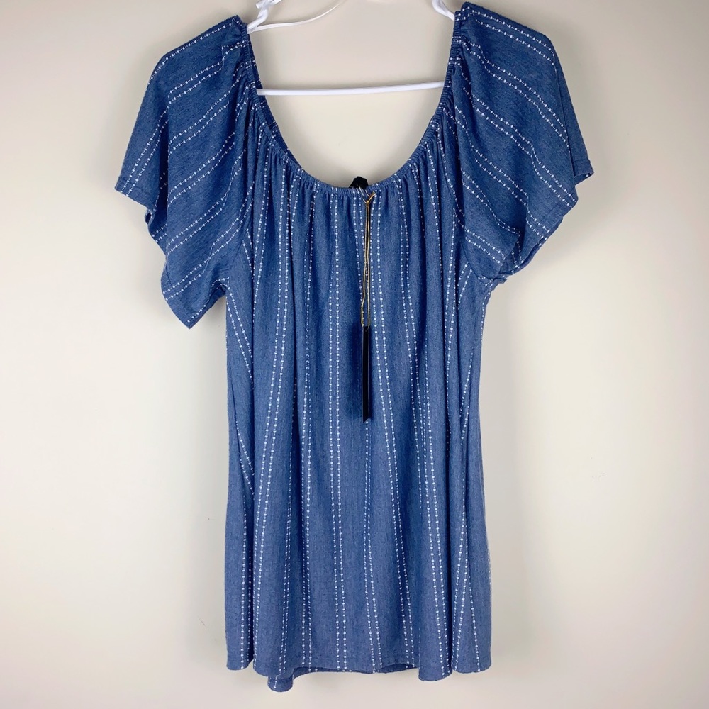 New with tags W5 Women’s Off Shoulder Top size 1X